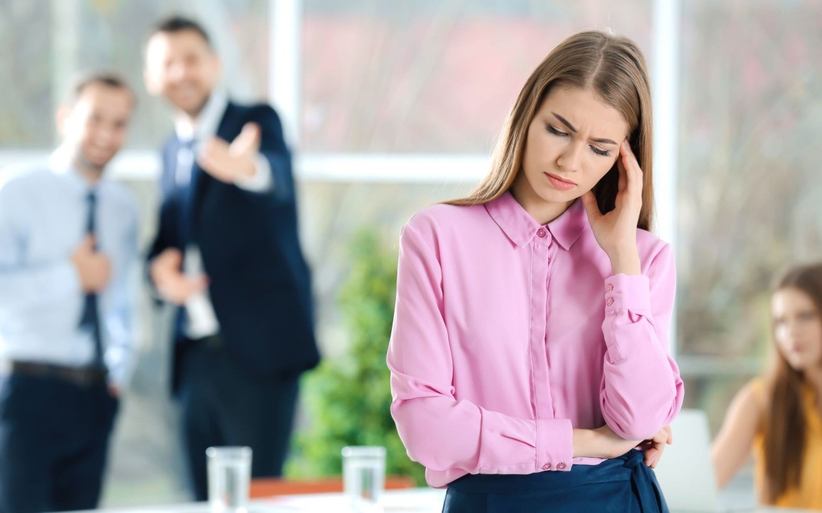 10 Peaceful Ways to Handle Bullies in the Office